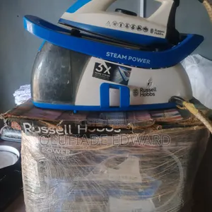 Russell Hobbs Steaming Iron