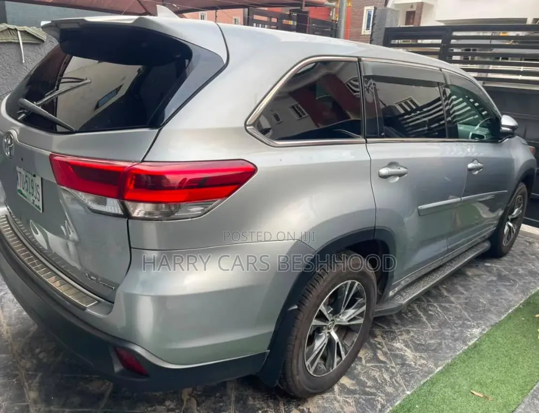 Toyota Highlander 2017 Gray