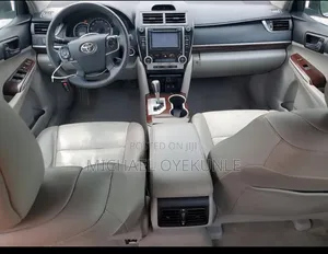 Toyota Camry 2012 Silver