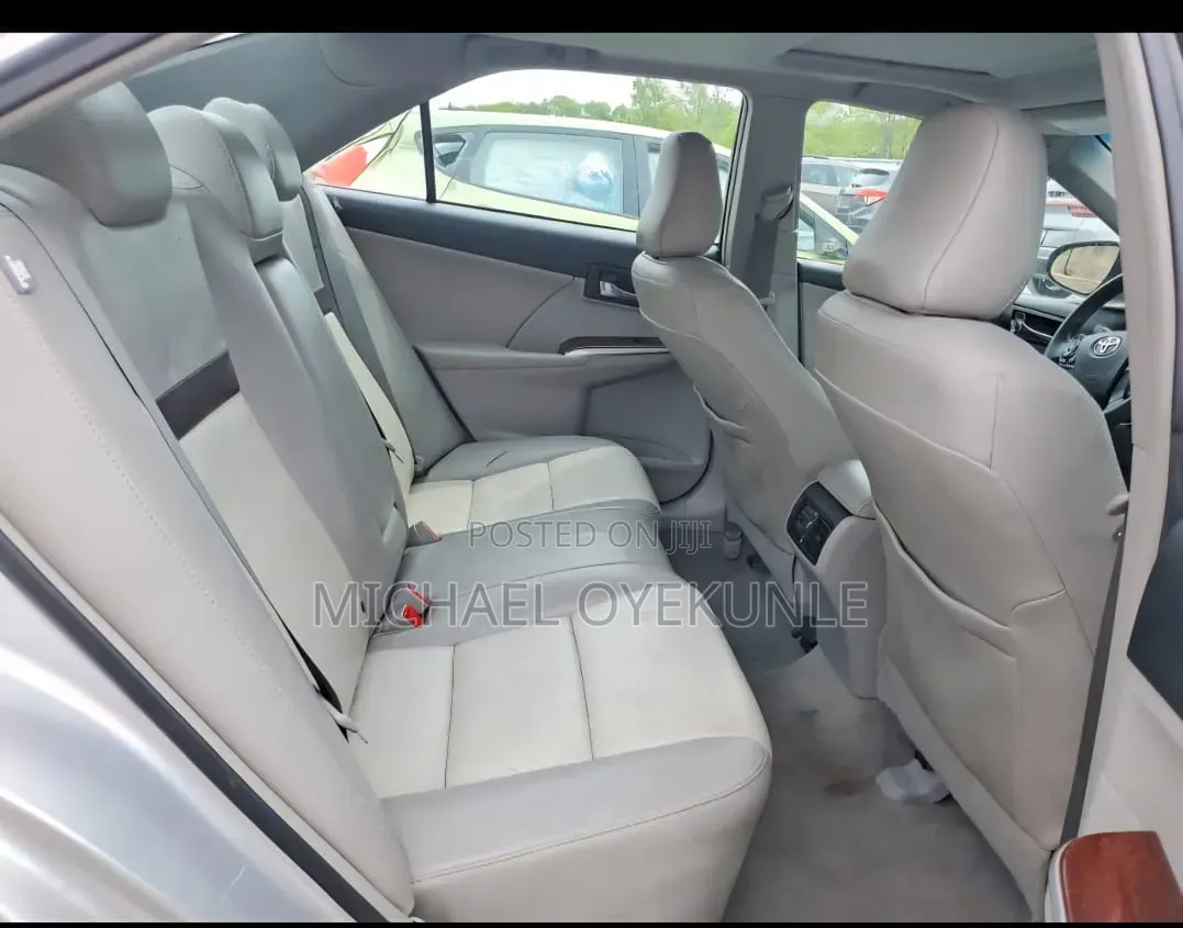 Toyota Camry 2012 Silver