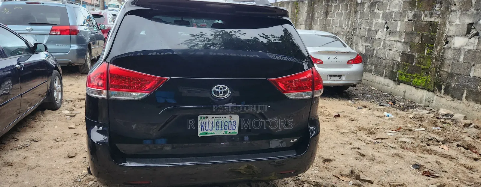 Toyota Sienna 2012 Black