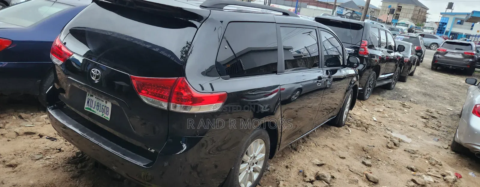 Toyota Sienna 2012 Black