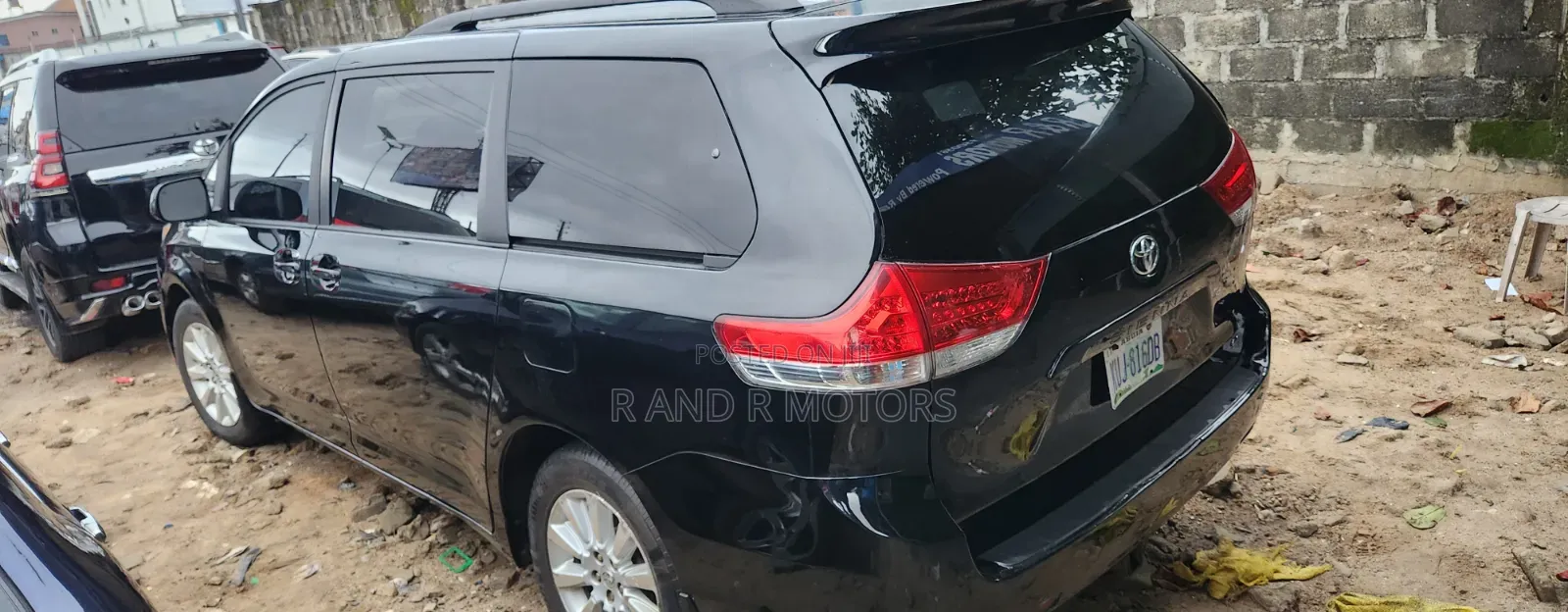 Toyota Sienna 2012 Black
