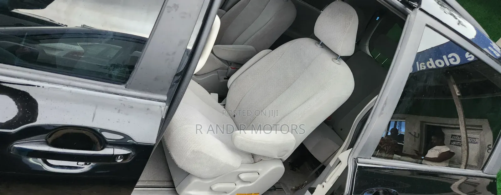 Toyota Sienna 2012 Black