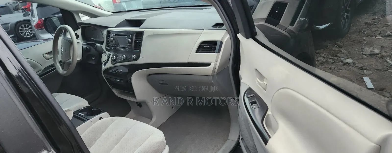 Toyota Sienna 2012 Black