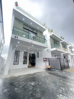 4bdrm Duplex in Ikota for sale
