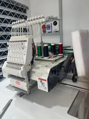 Two Lion One Head Monogram Machine, 12 Needles (500x800mm)