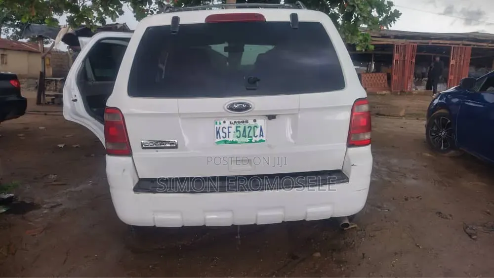 Ford Escape XLT 2011 White