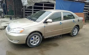Toyota Corolla 2005 Gold