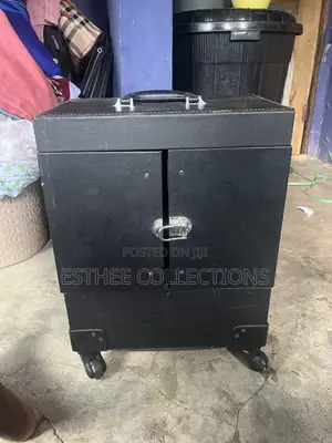 Makeup Box