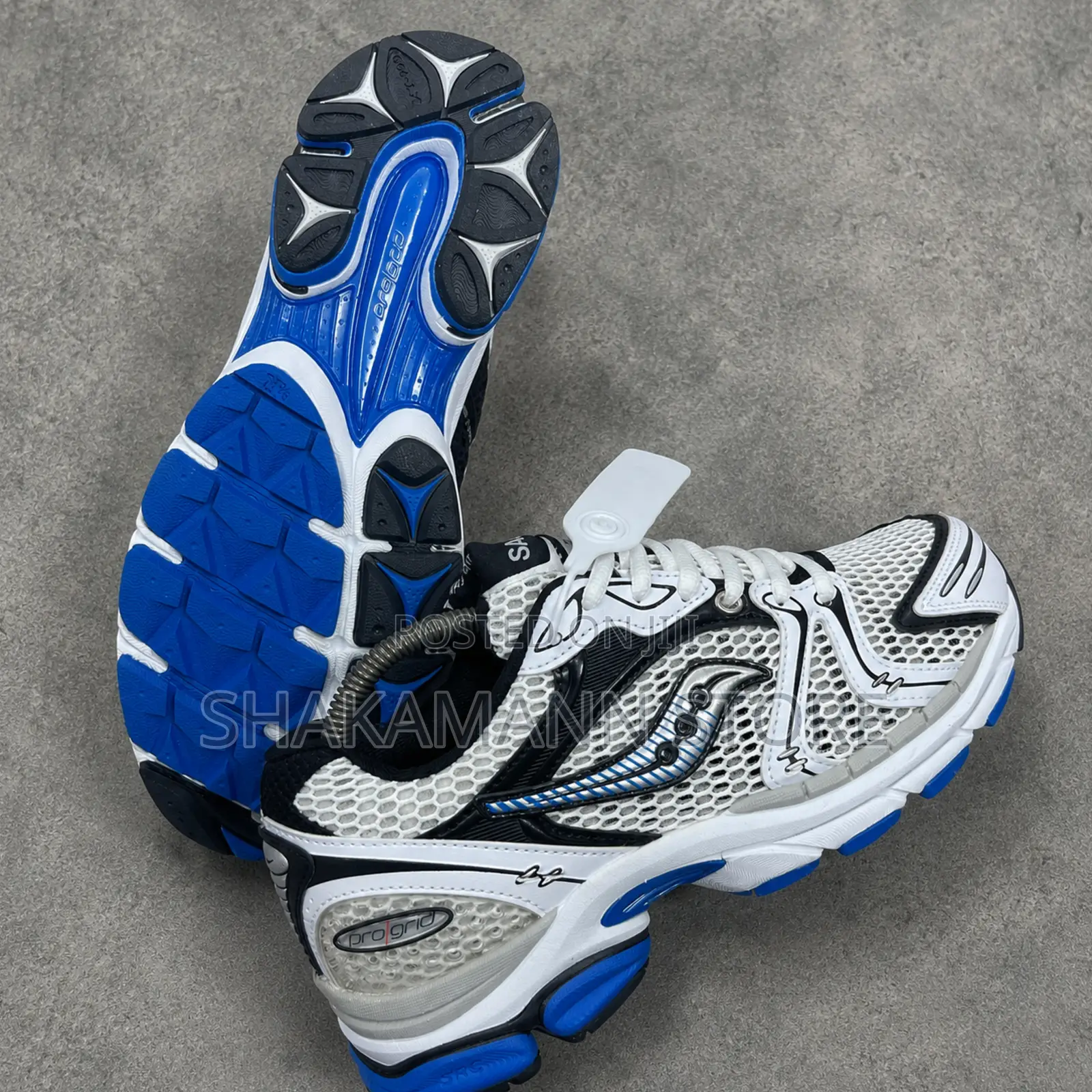 Original Saucony Pro Grid Triumph 4 NOW AVAILABLE IN THREE COLORWAY“