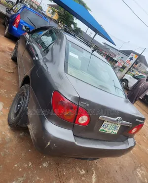 Toyota Corolla 2004 Gray