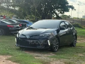 Toyota Corolla SE 4dr Sedan (1.8L 4cyl CVT) 2017 Black