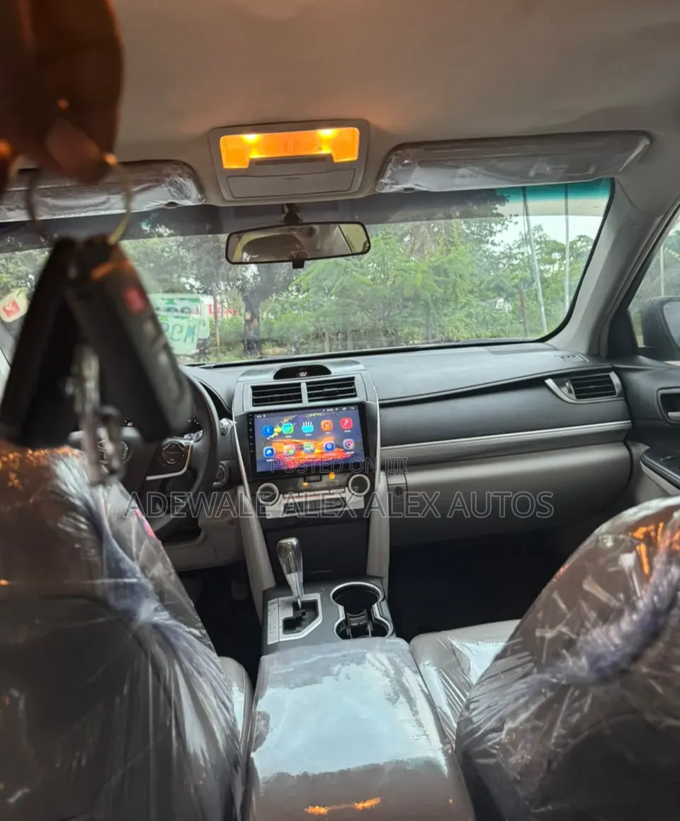 Toyota Camry 2012 Silver