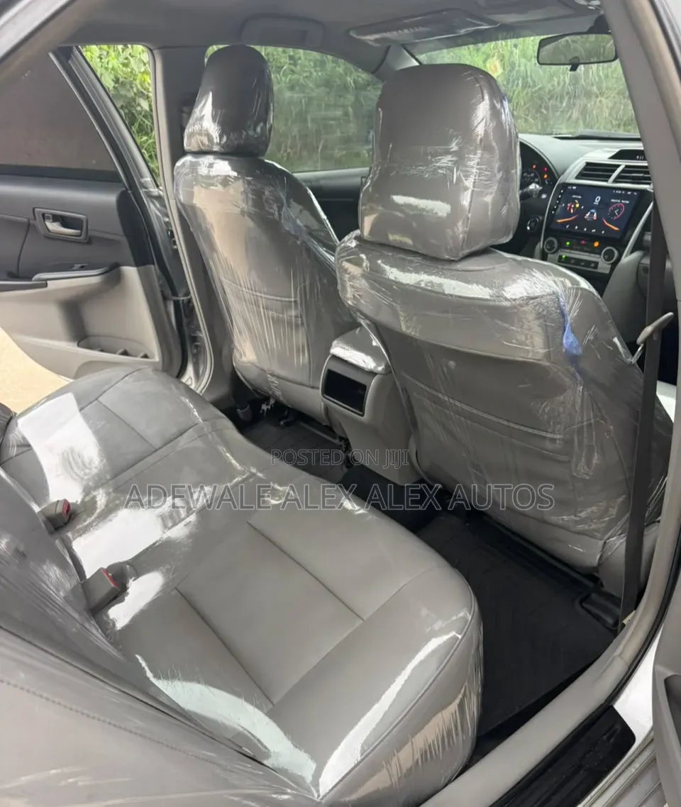 Toyota Camry 2012 Silver