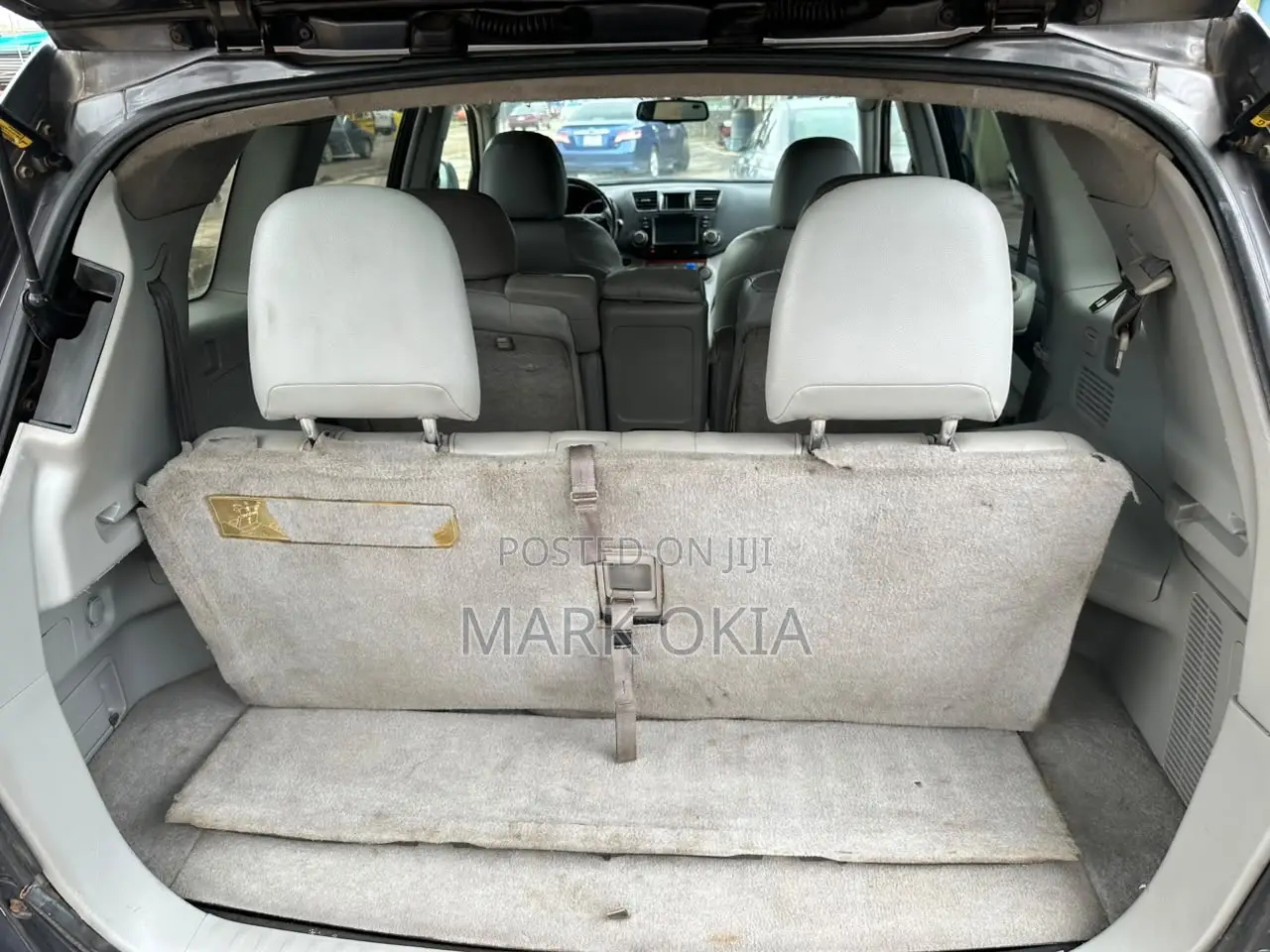Toyota Highlander 2010 Gray