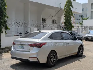 Hyundai Accent 2019 Silver