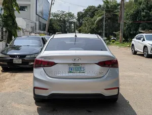 Hyundai Accent 2019 Silver