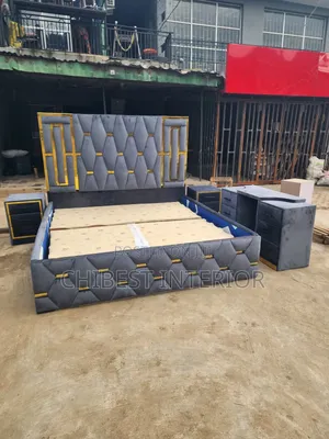 Versace-Like 6by6 Set of Padded Bed.