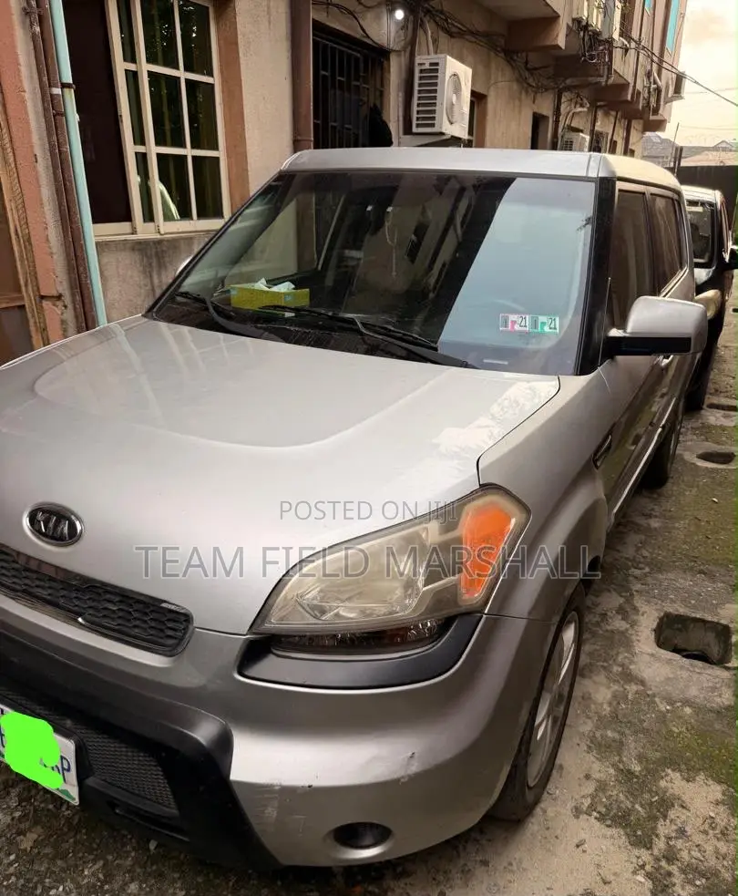 Kia Soul Automatic 2011 Silver