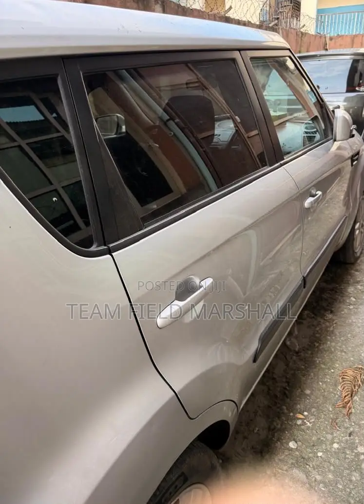 Kia Soul Automatic 2011 Silver