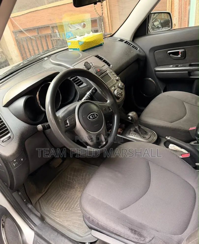 Kia Soul Automatic 2011 Silver