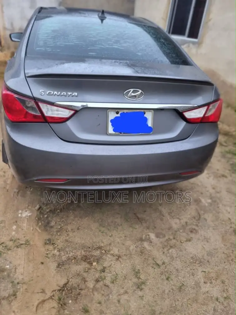 Hyundai Sonata 2012 Gray