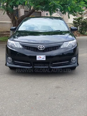 Toyota Camry SE 4dr Sedan (2.5L 4cyl 6A) 2013 Black
