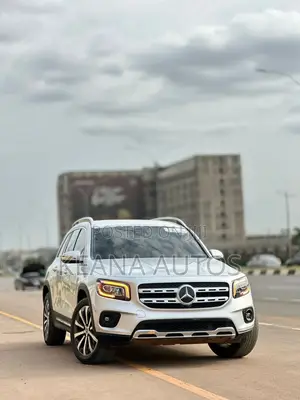Mercedes-Benz GLB-Class 2021 Silver
