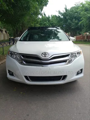 Toyota Venza XLE AWD 2013 White