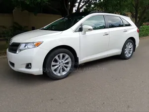 Toyota Venza XLE AWD 2013 White