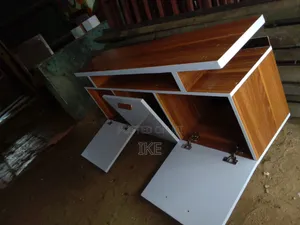 Mordern TV Stand
