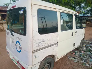 Daihatsu Hijet 2010 White