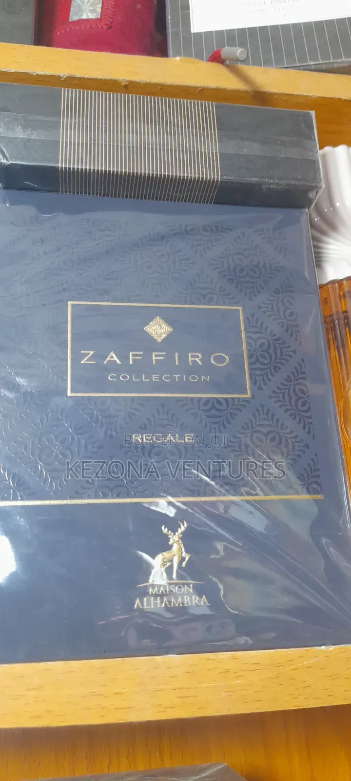Zaffiro Collection Regale.
