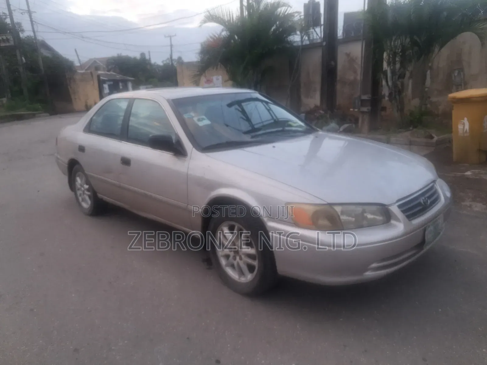 Toyota Camry Automatic 1999 Silver