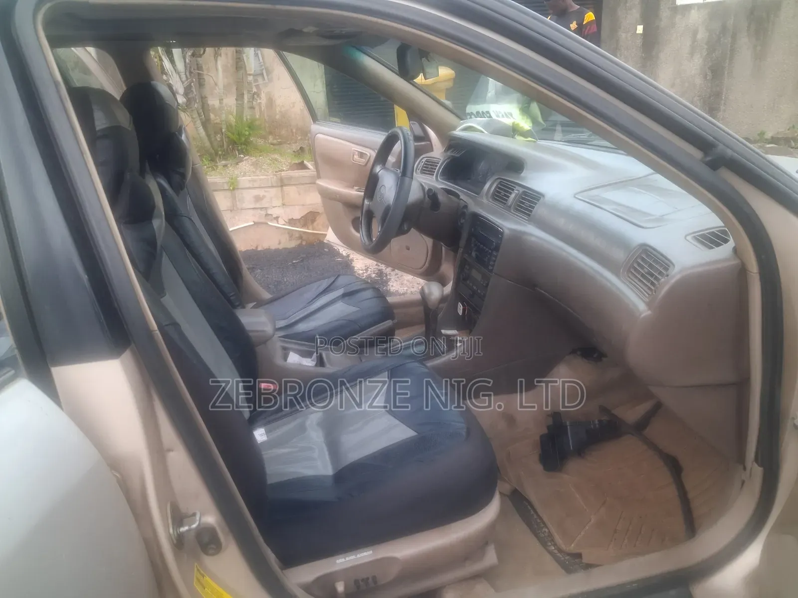 Toyota Camry Automatic 1999 Silver