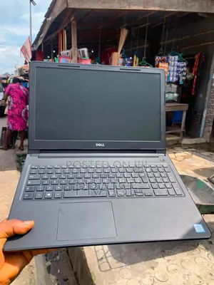 Laptop Dell Vostro 15 3578 8GB Intel Core i5 HDD 500GB