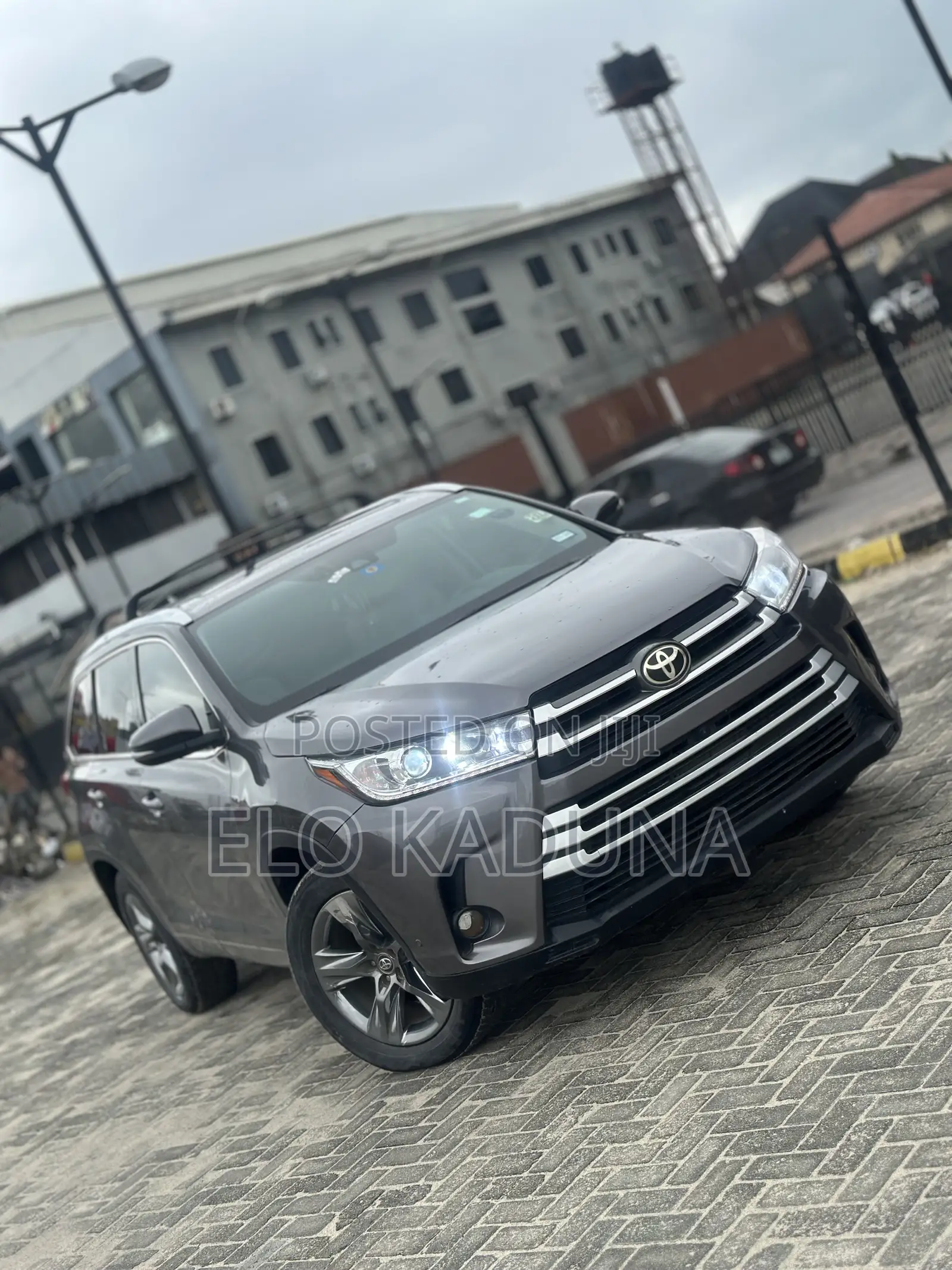 Toyota Highlander 2019 Silver