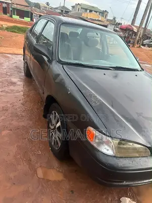 Toyota Corolla 2000 Black