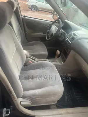 Toyota Corolla 2000 Black