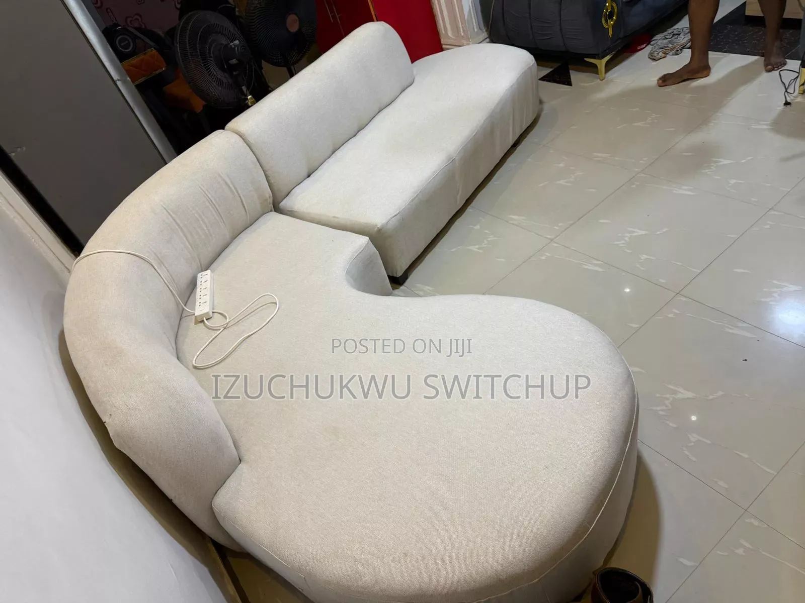 Modern L-Shaped Sectional Sofa