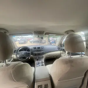 Toyota Highlander 2010 Red