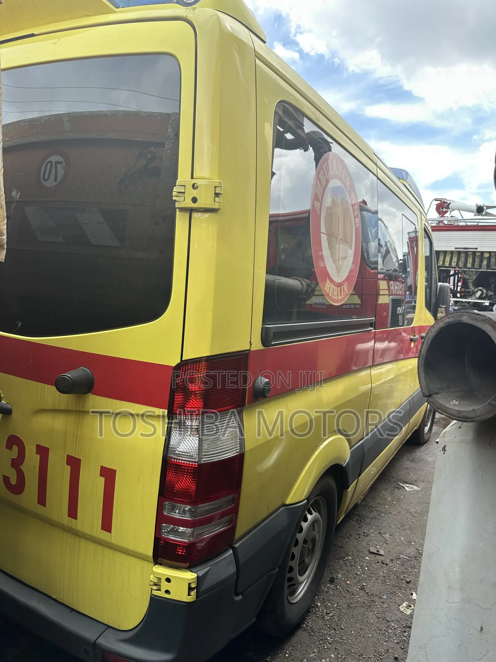 Mercedes-Benz Sprinter 2006 Yellow