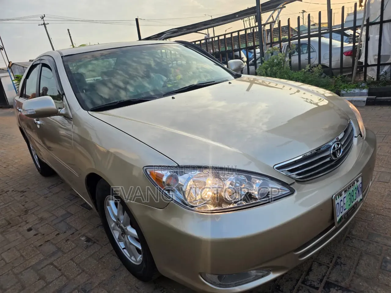 Toyota Camry 2004 Gold