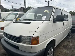 Volkswagen Transporter 2004 White
