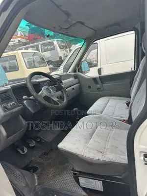 Volkswagen Transporter 2003 White