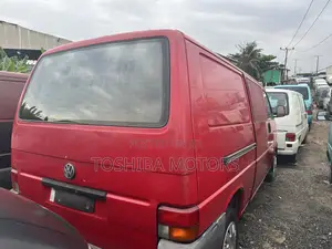 Volkswagen Transporter 2004 Red