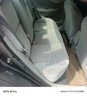 Toyota Corolla 2010 Gray