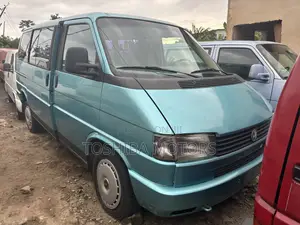 Volkswagen Transporter 2004 Green