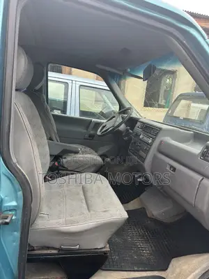 Volkswagen Transporter 2004 Green